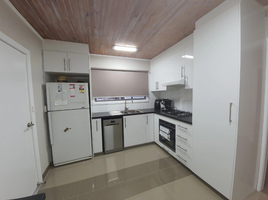 33 Ontario Avenue, Corio image 2