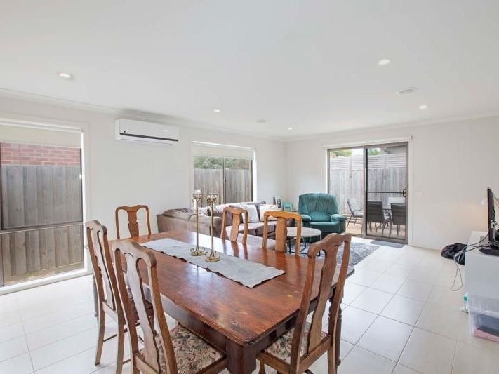 33 Oriondo Way, Marshall image 3