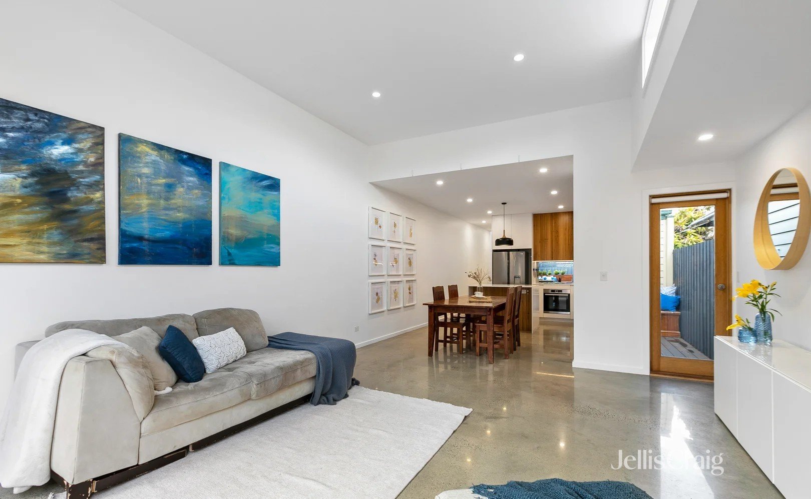33 Osborne Street, Williamstown image 2