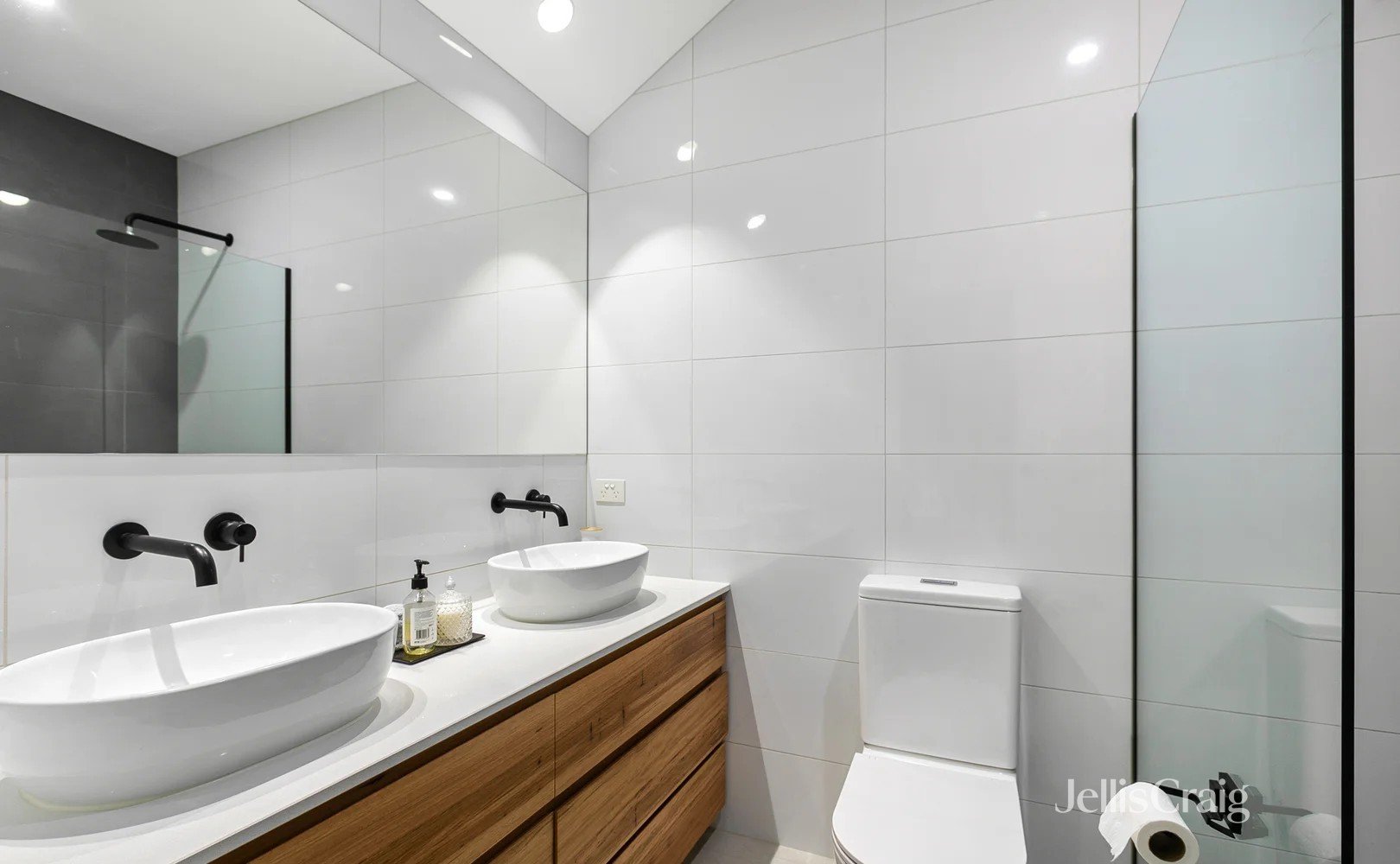 33 Osborne Street, Williamstown image 10