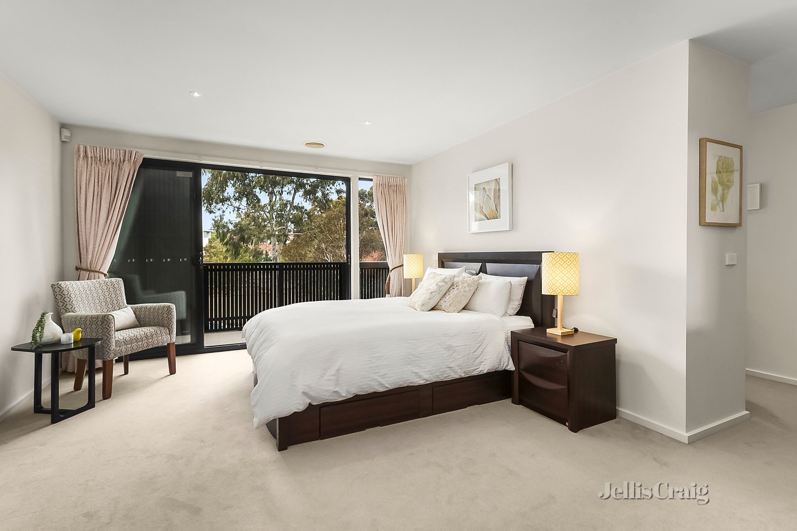 33 Parkville Avenue, Parkville image 4