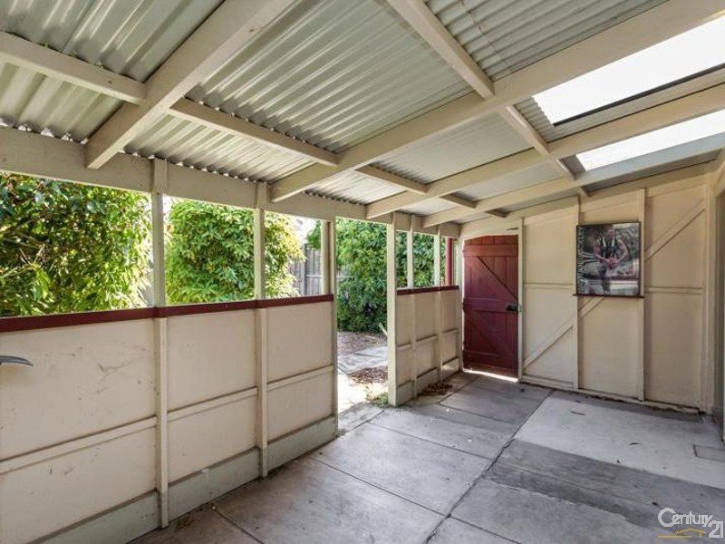 33 Peel Street, Newport image 9