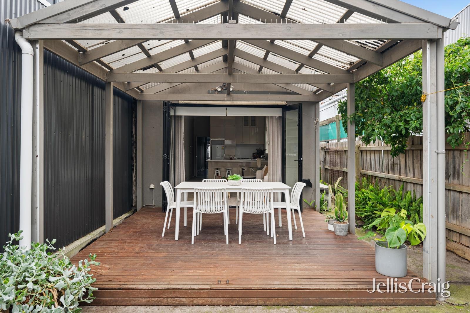 33 Percy Street, Brunswick image 10