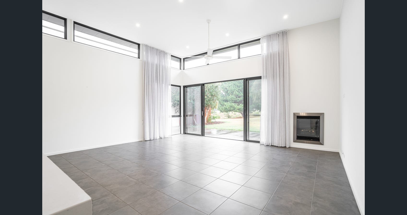Property Gallery Thumbnail 2