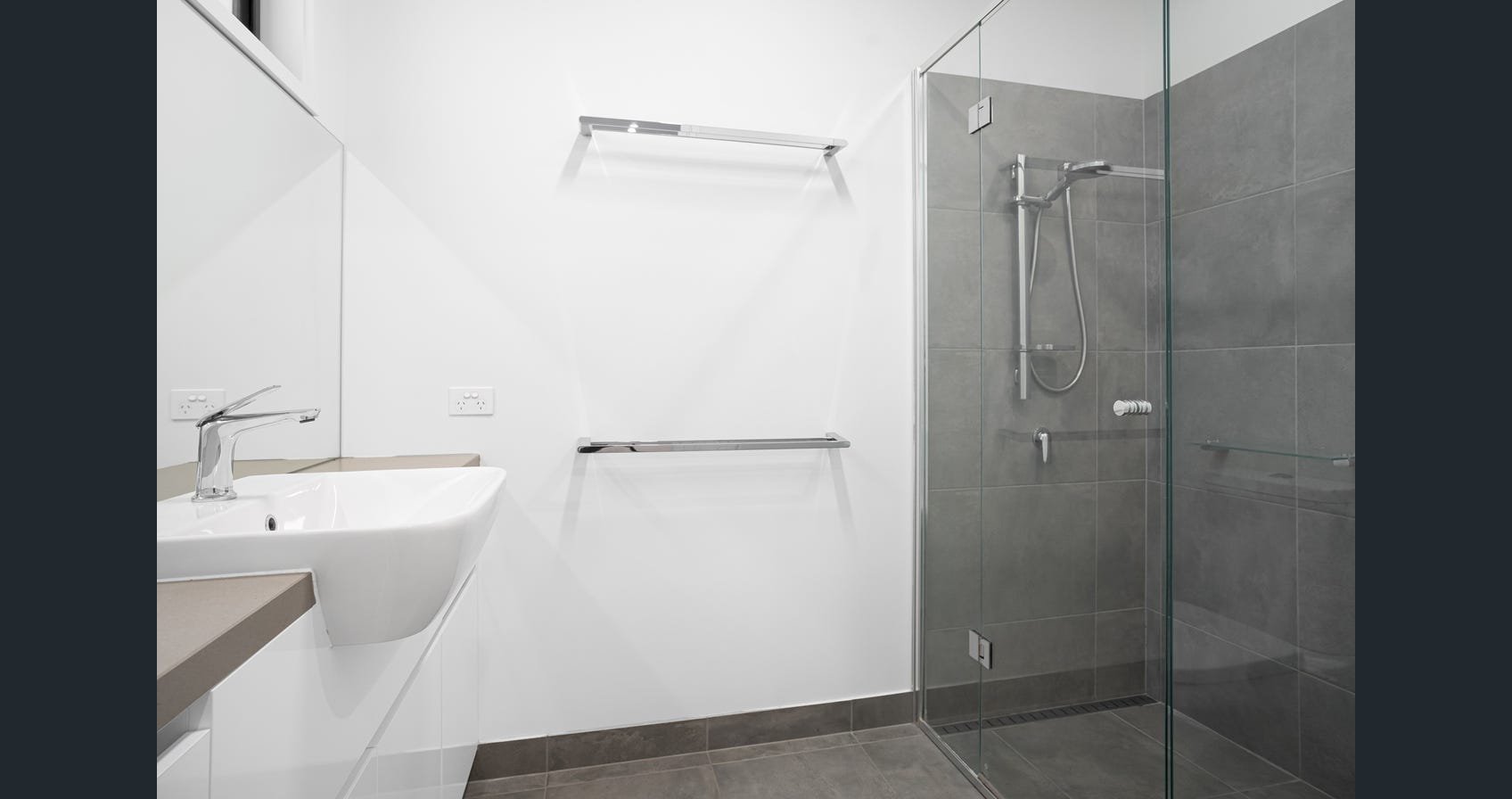 Property Gallery Thumbnail 4