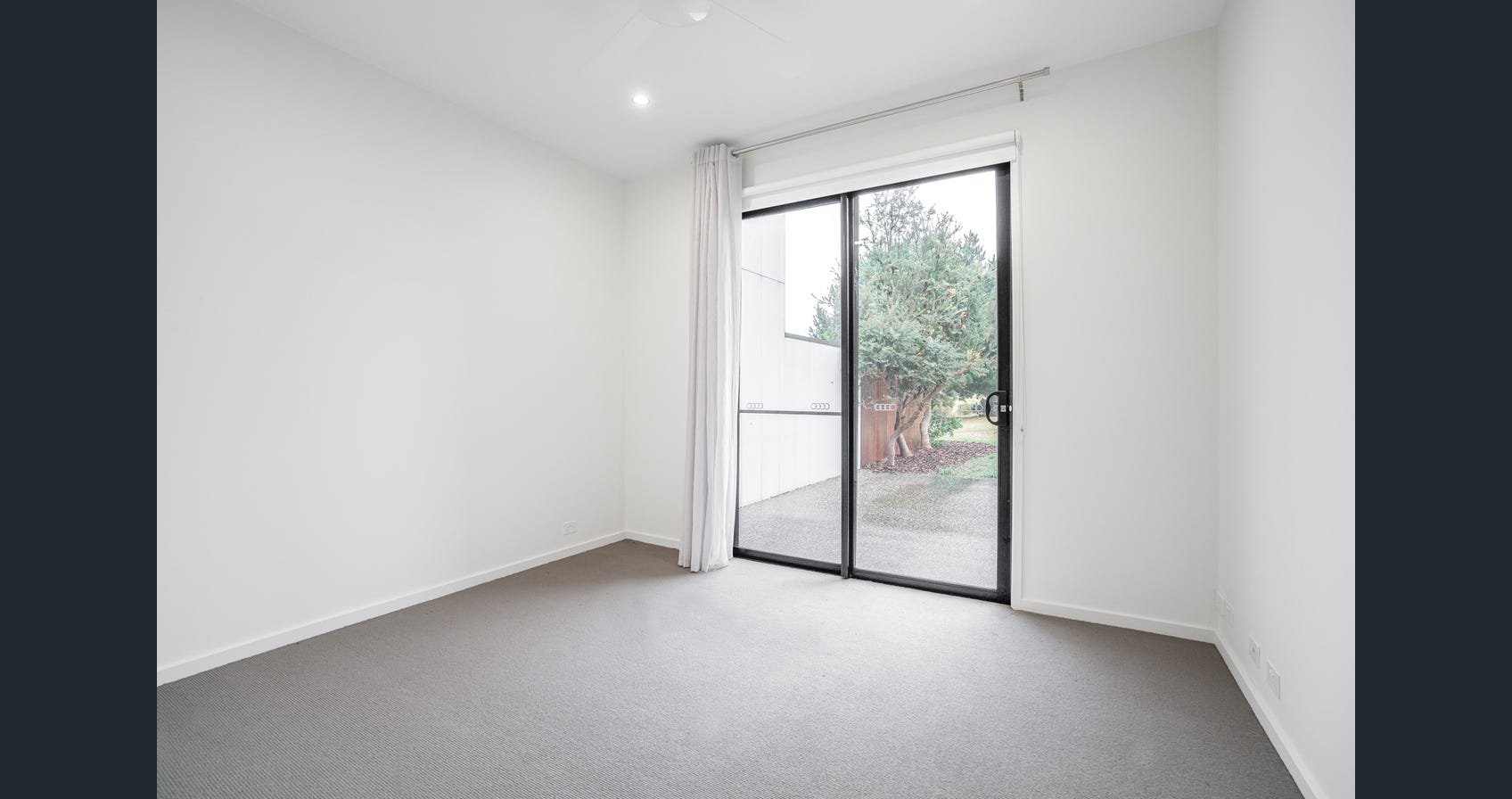 Property Gallery Thumbnail 5