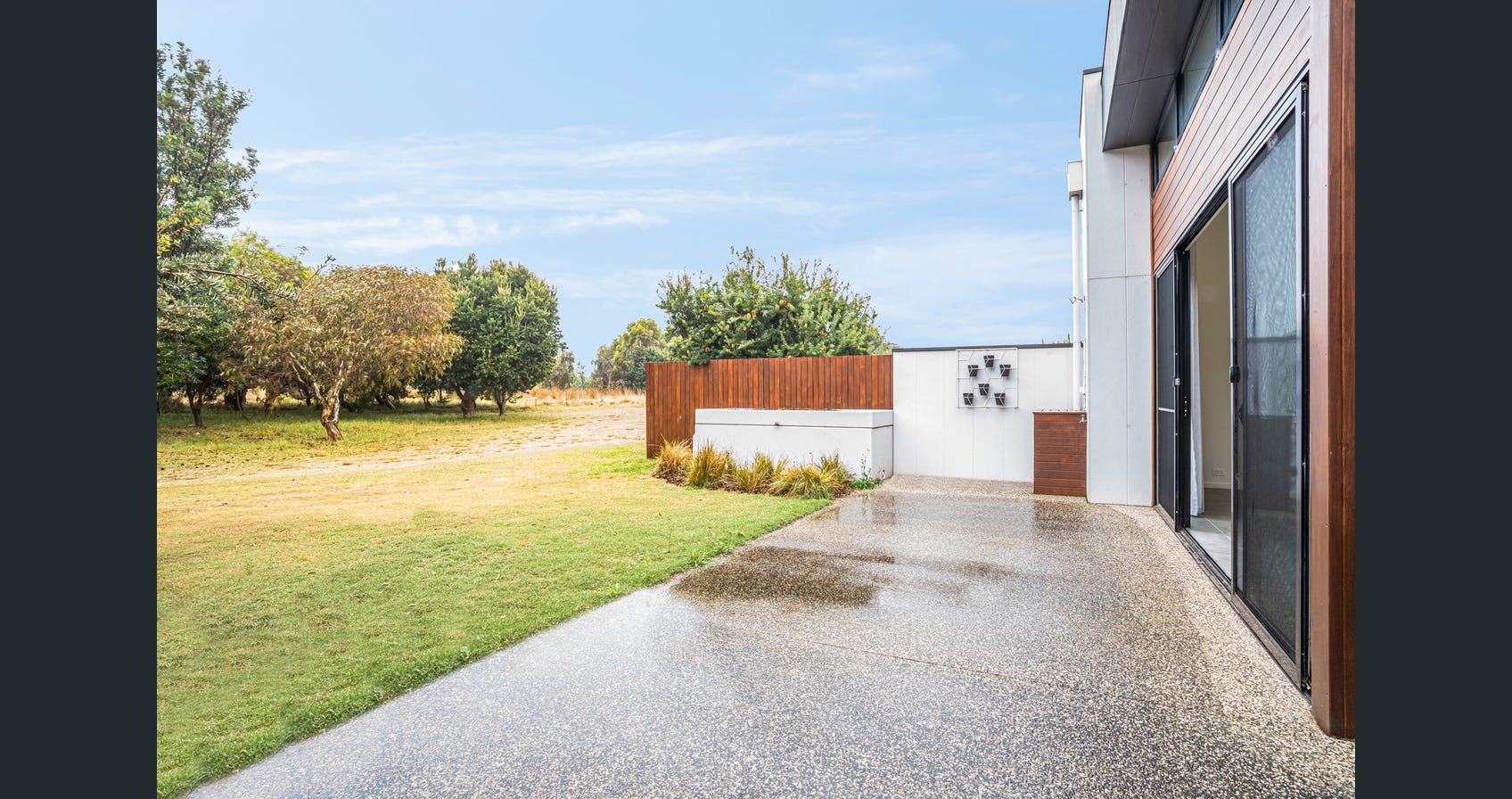 Property Gallery Thumbnail 8