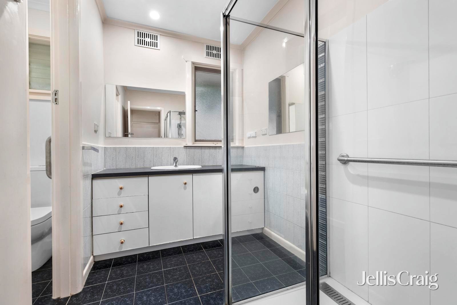 33 Police Road, Mulgrave image 6