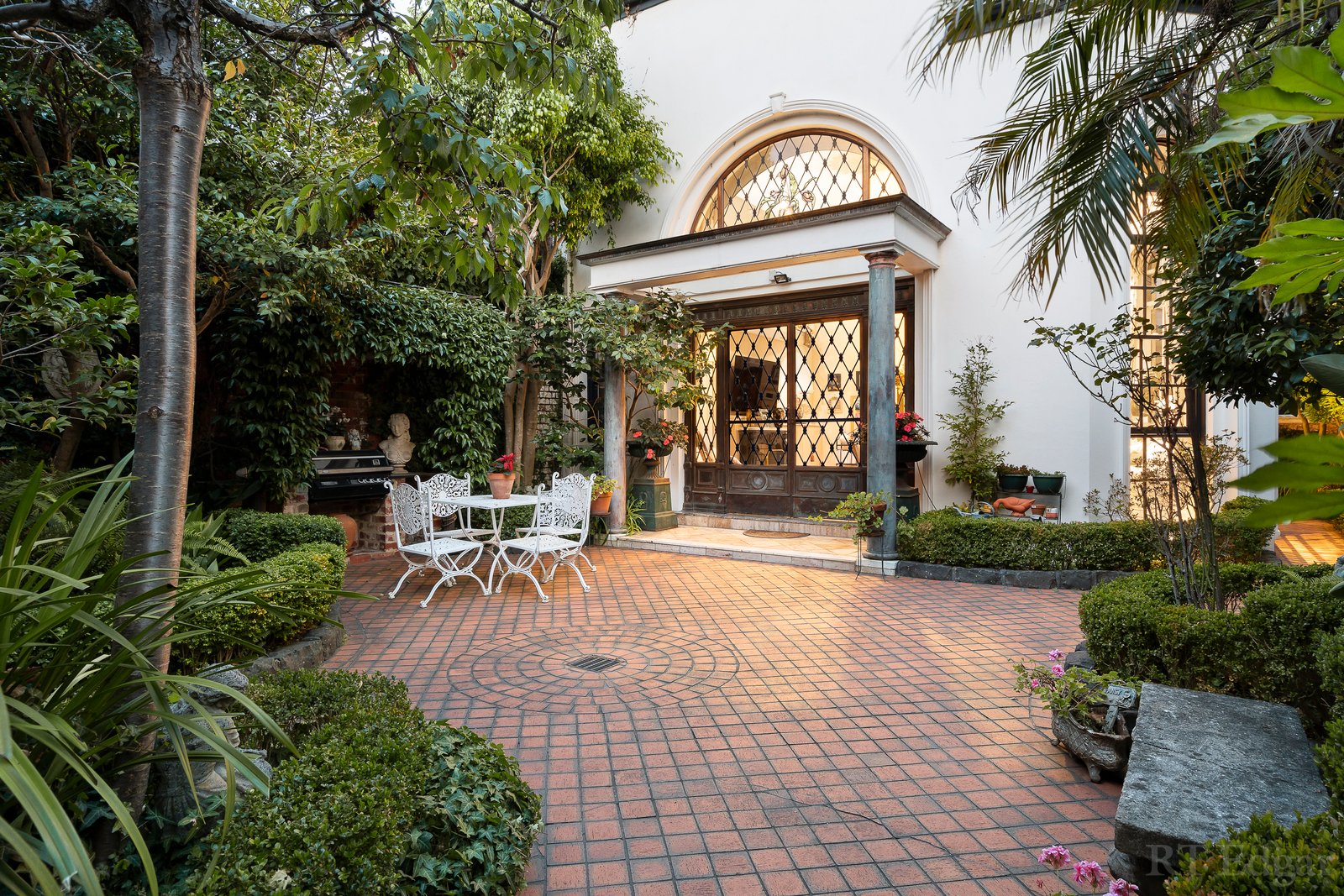 Property Gallery Thumbnail 8