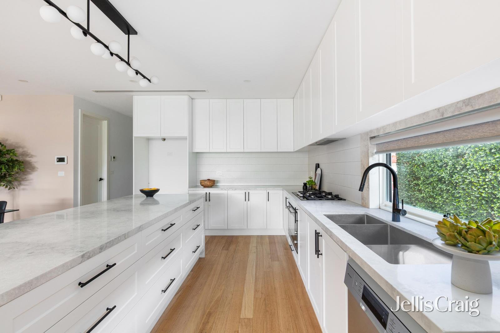 33 Queens Parade, Fawkner image 3