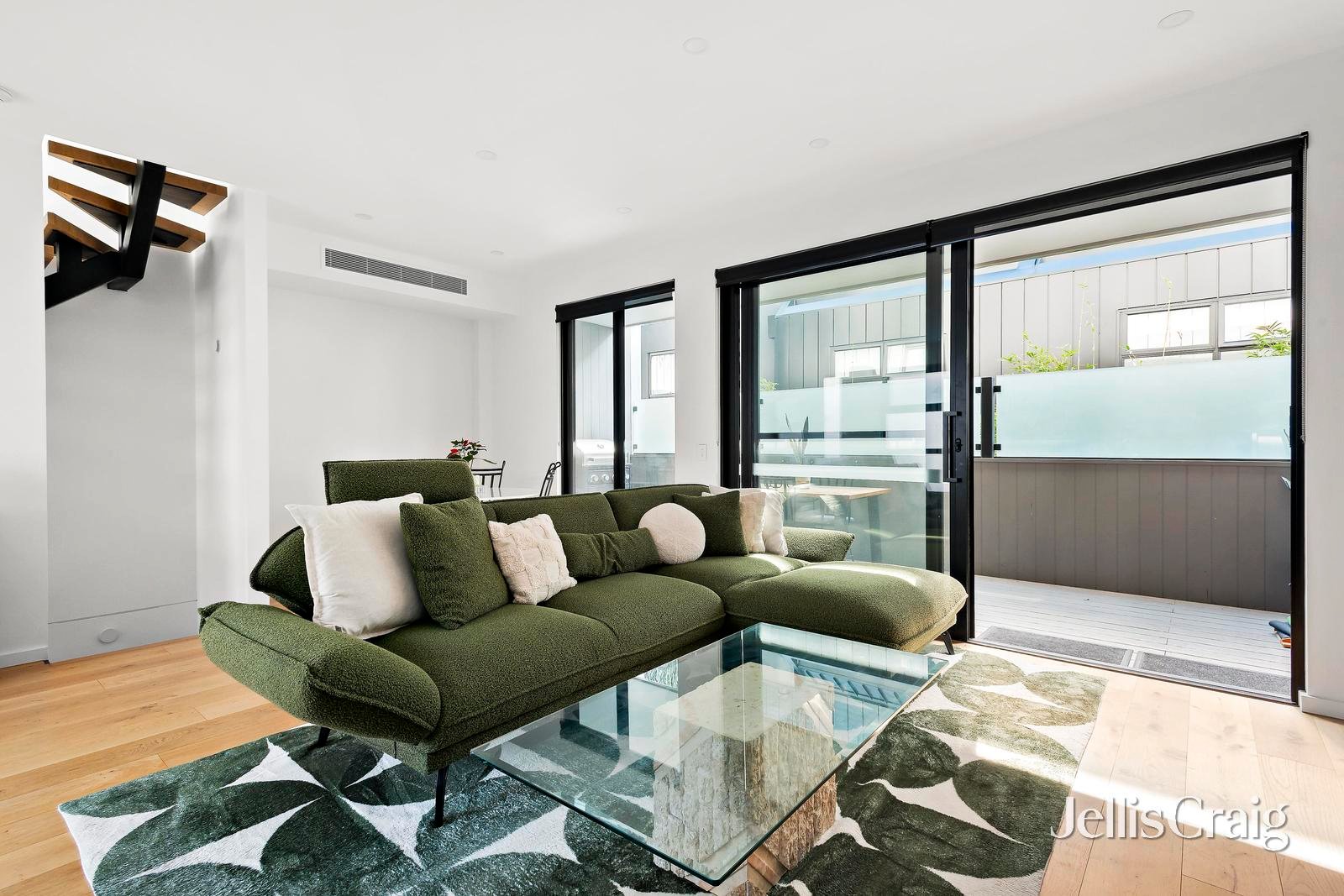 3/3 Rainsford Street, Elwood image 4