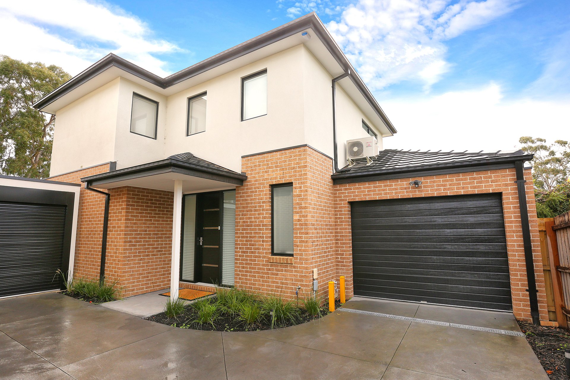 3/3 Roderick Street, Doncaster East image 1
