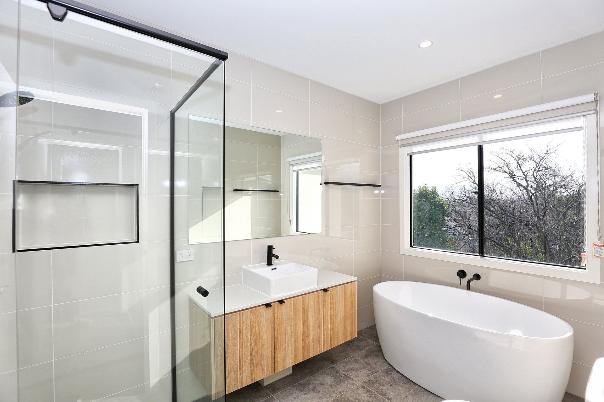 3/3 Roderick Street, Doncaster East image 5