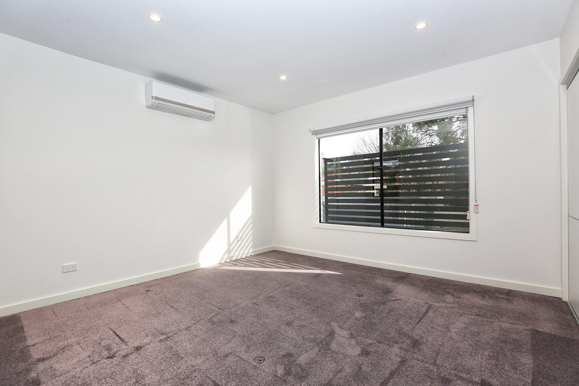 3/3 Roderick Street, Doncaster East image 6