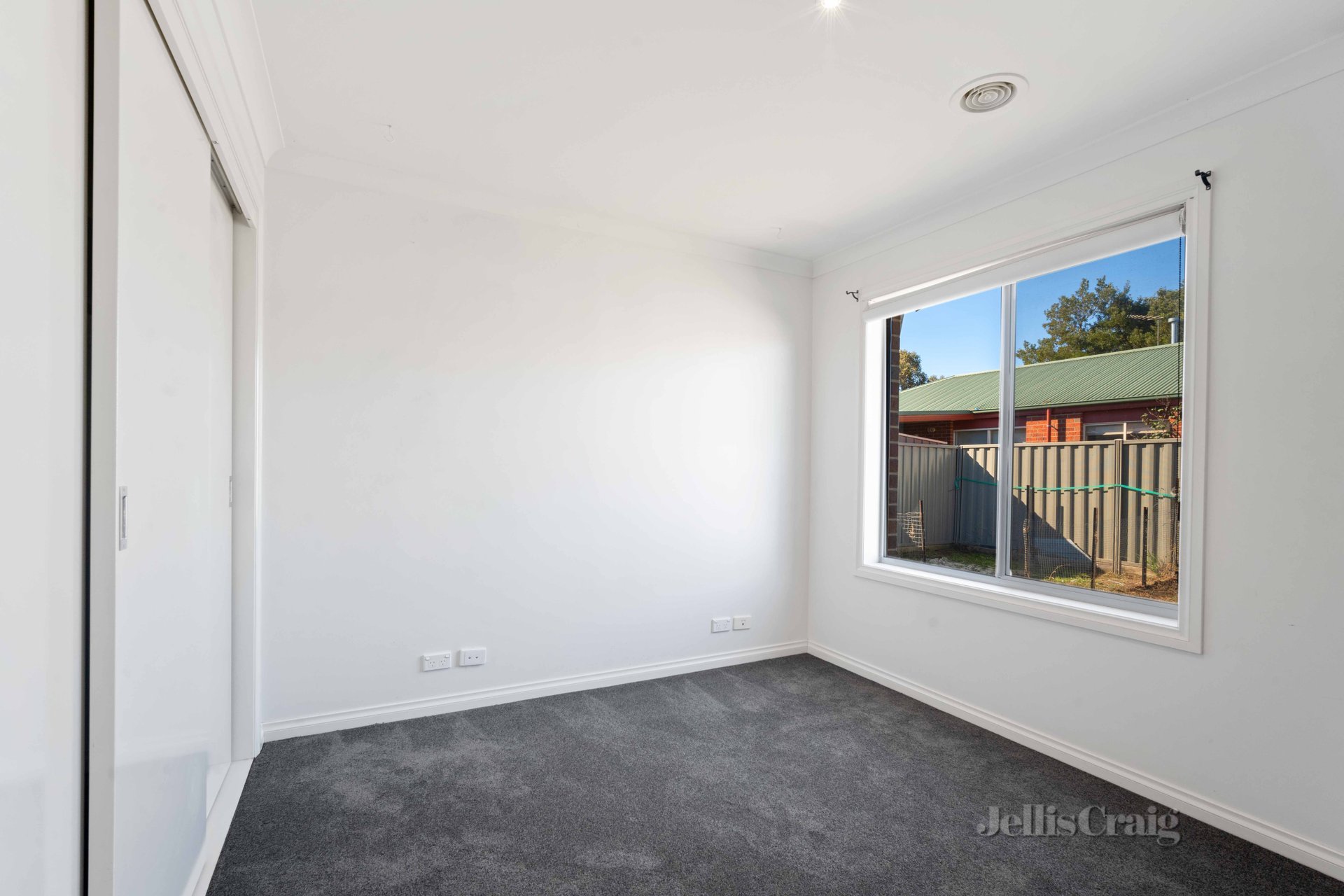 33 Royale Street, Delacombe image 5