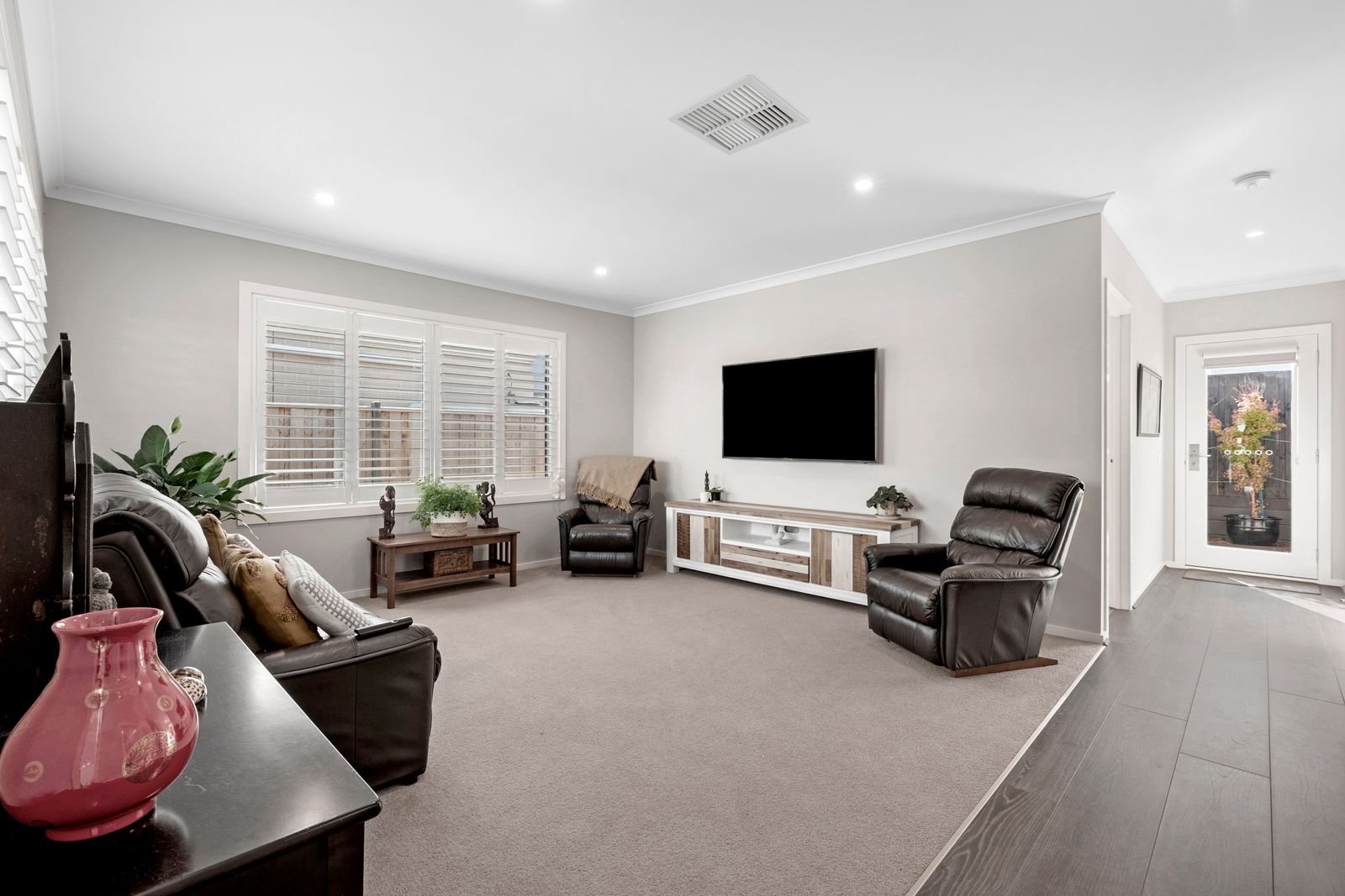 Property Gallery Thumbnail 13