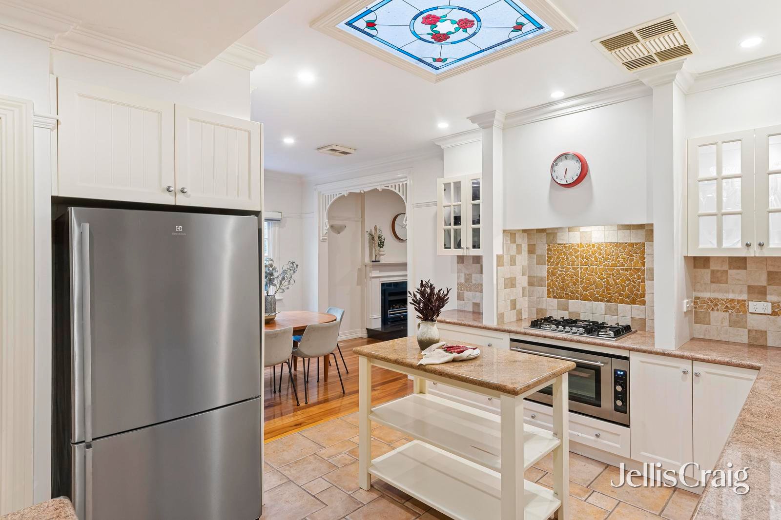 33 Smith Avenue, Croydon image 6