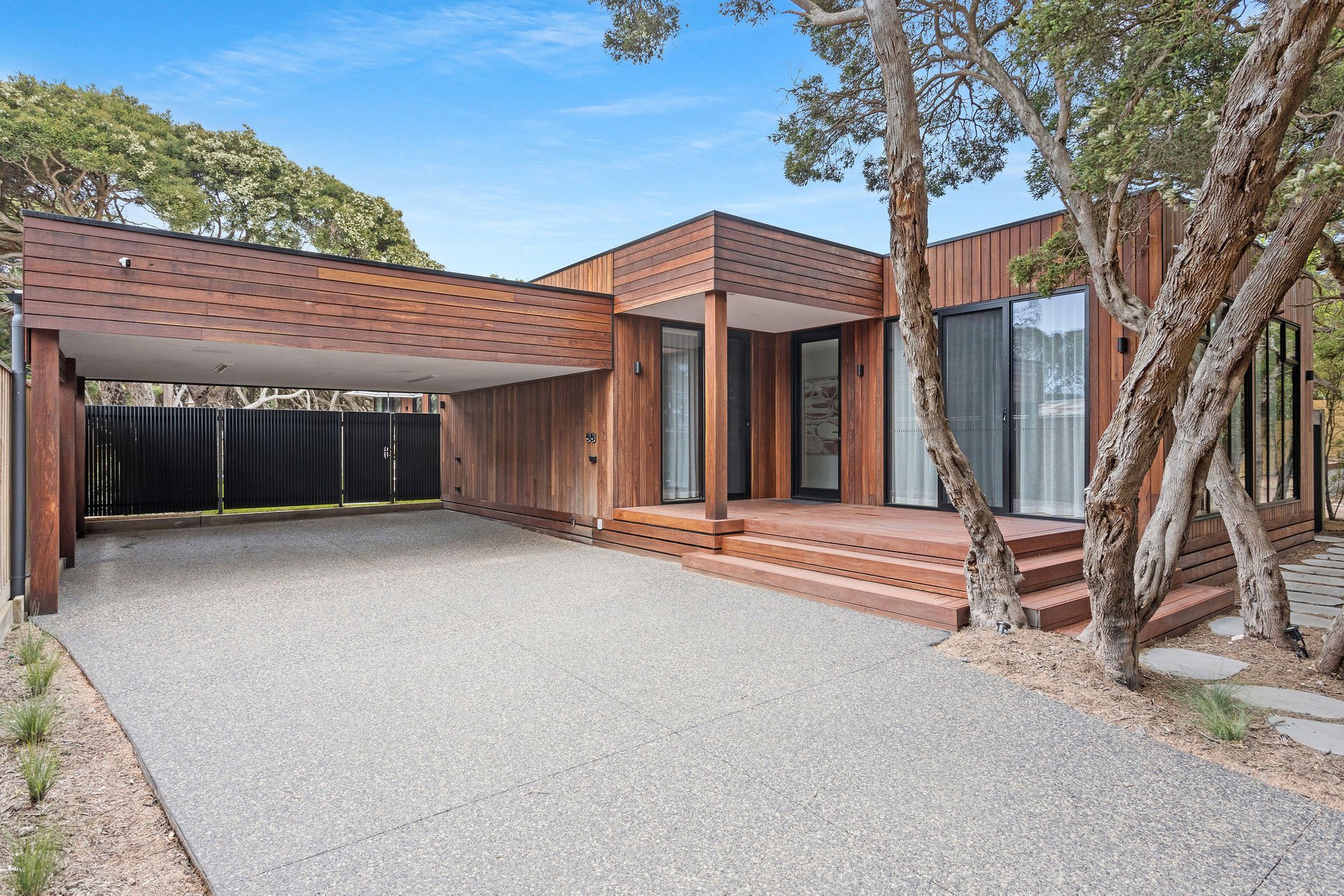 33 St Johns Wood Road, Blairgowrie image 2