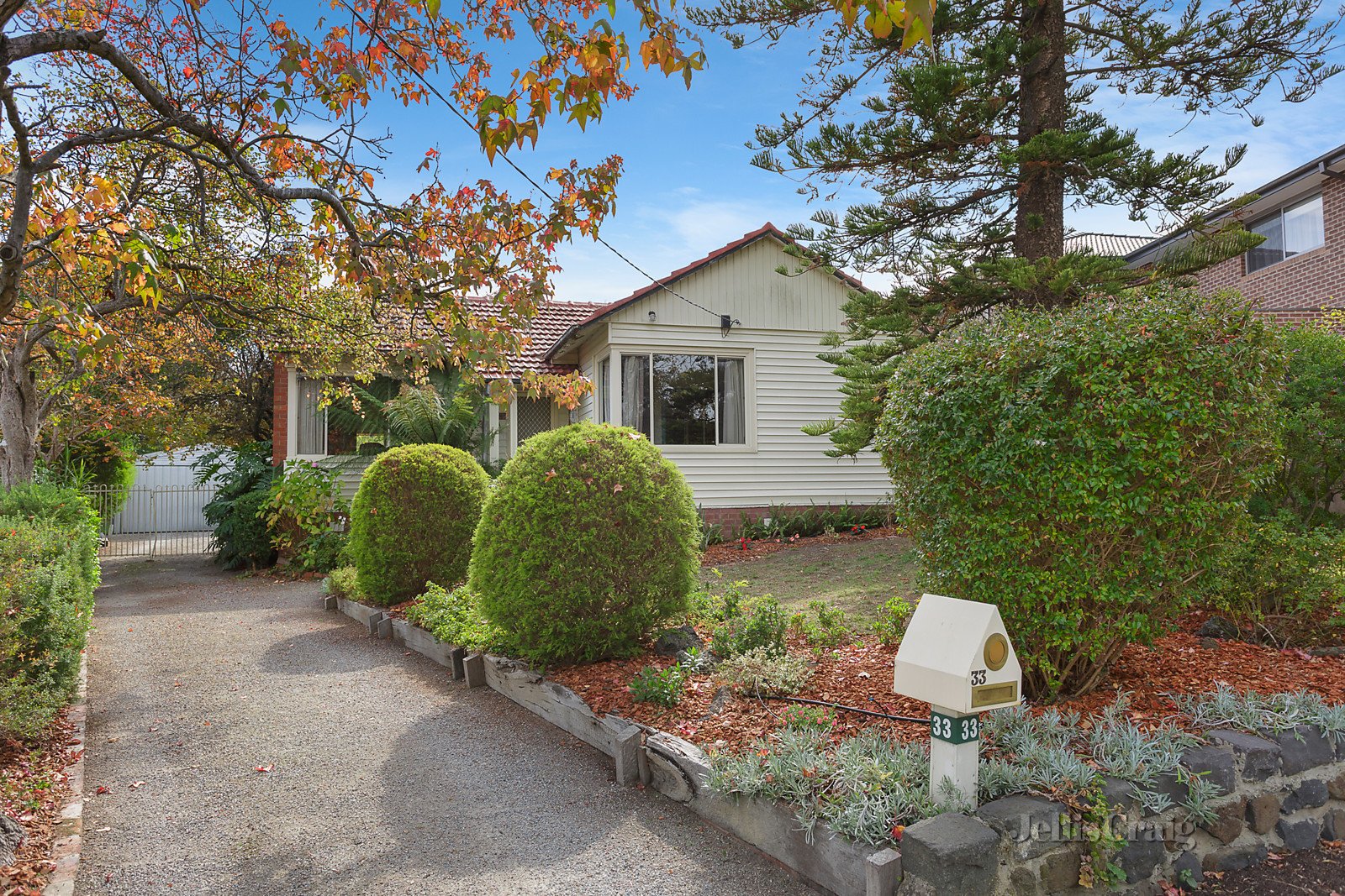 33 Sunderland Avenue, Ashburton image 2