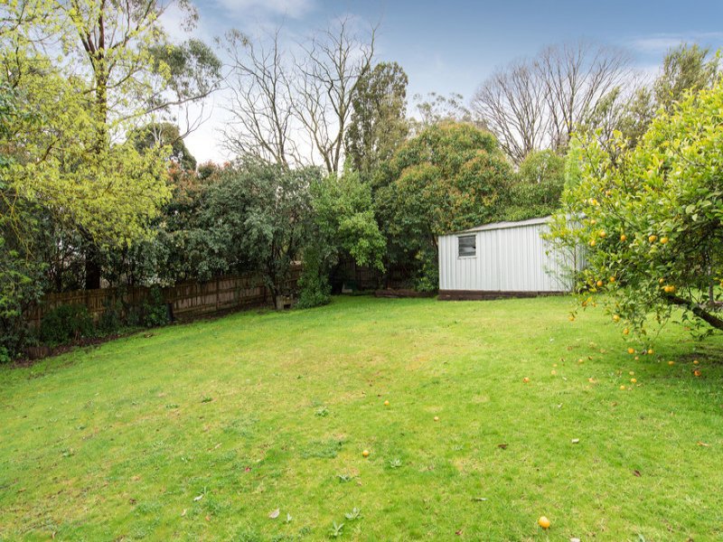 33 Sweetland Road, Mooroolbark image 13