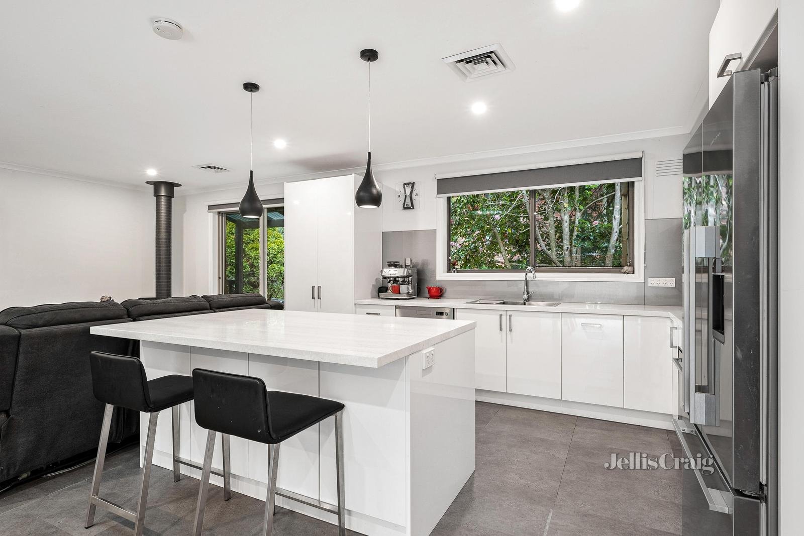 33 The Crescent, Mount Evelyn image 5