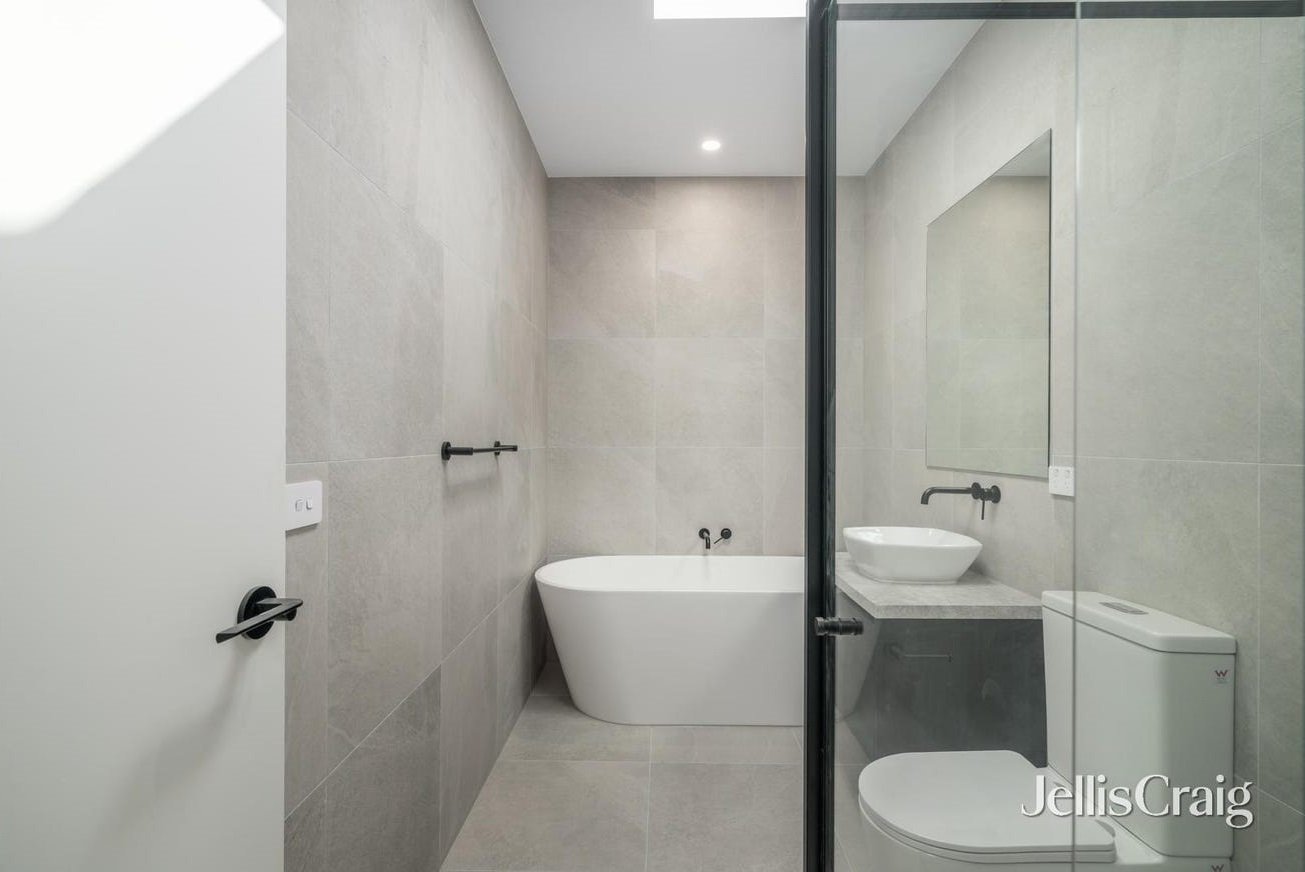 3/3 Thiele Street, Doncaster image 7