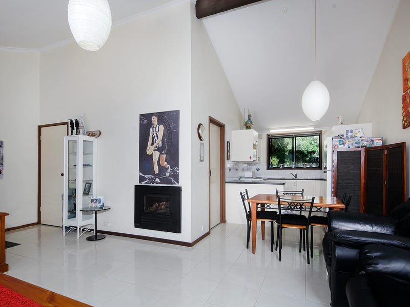Property Gallery Thumbnail 3