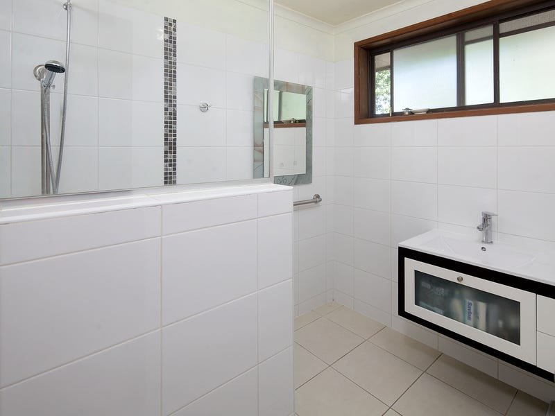 Property Gallery Thumbnail 11