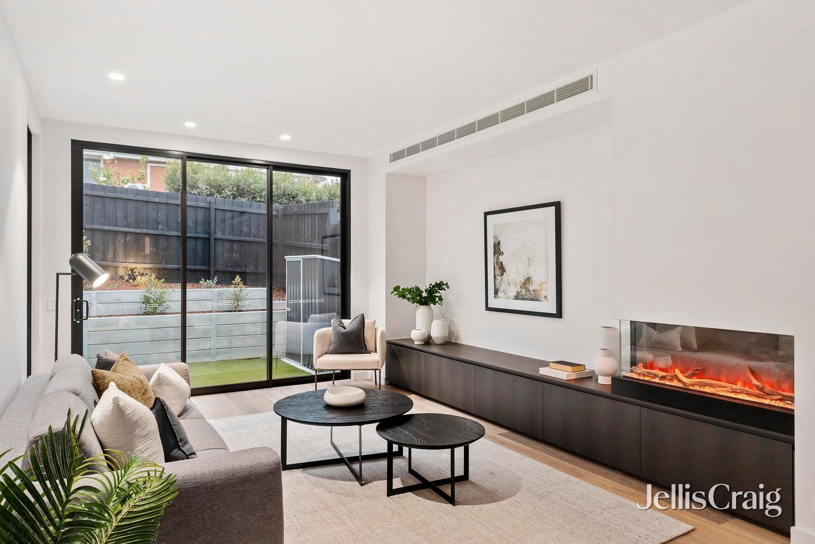 33 Tristania Street, Doncaster East image 3