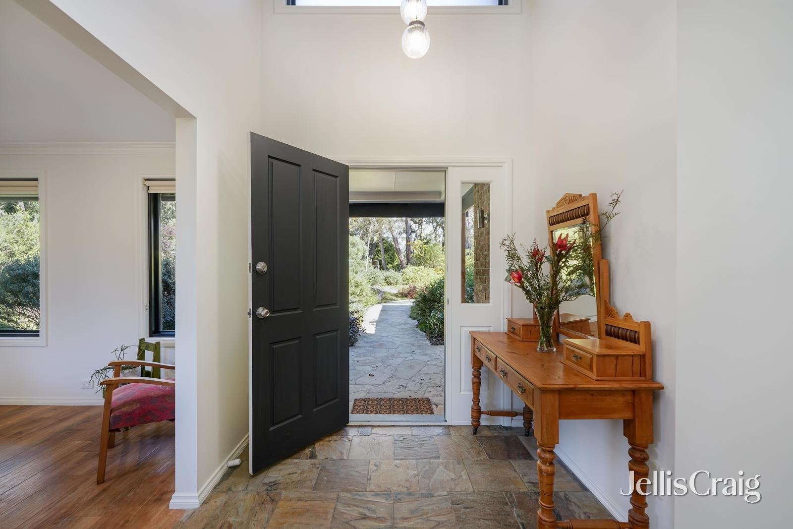 33 Tweddle Lane, Woodend image 2