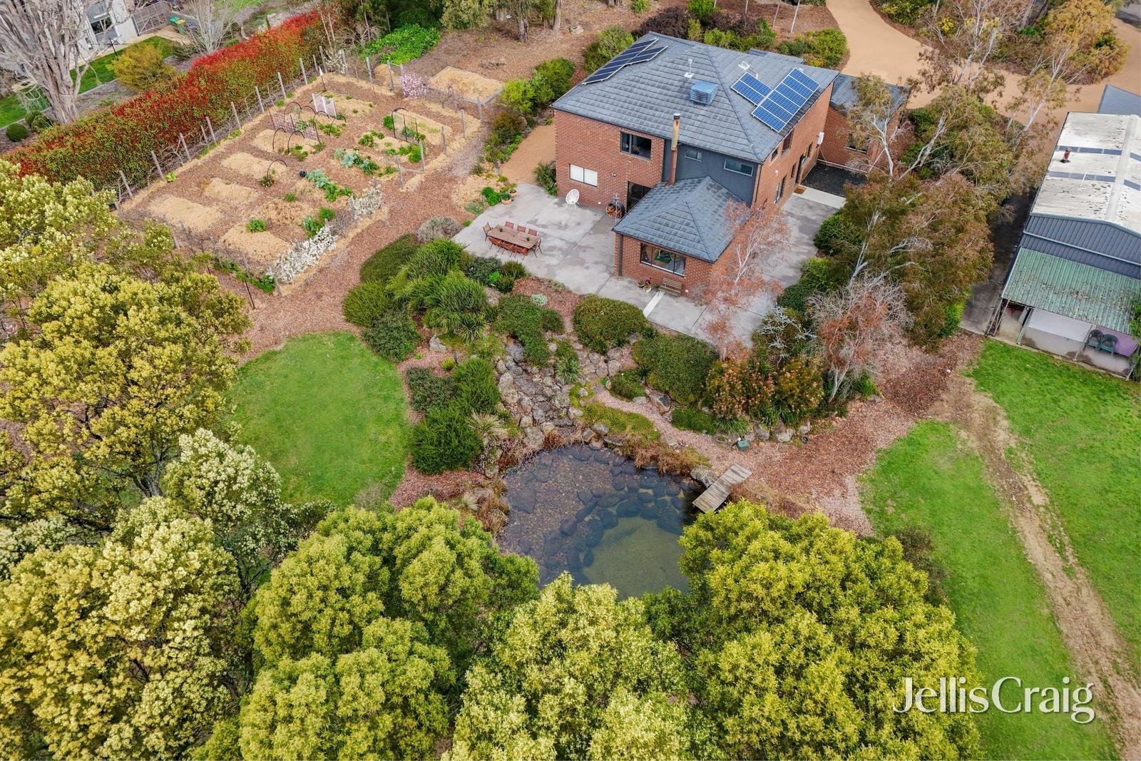 33 Tweddle Lane, Woodend image 9