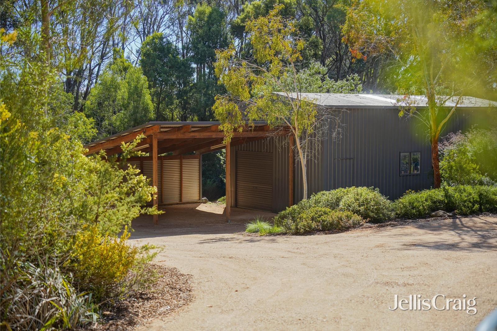 33 Tweddle Lane, Woodend image 17