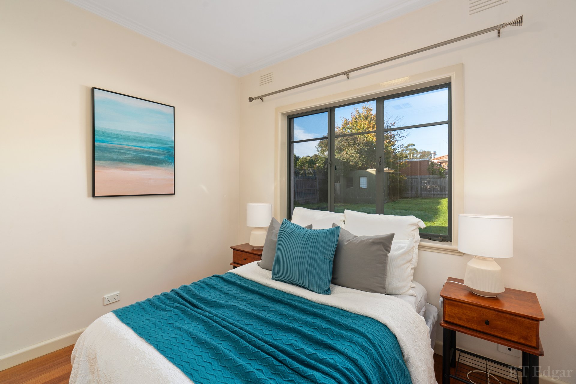 Property Gallery Thumbnail 9