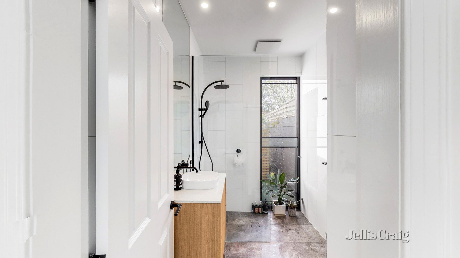 33 Tyrone Street, South Yarra image 5