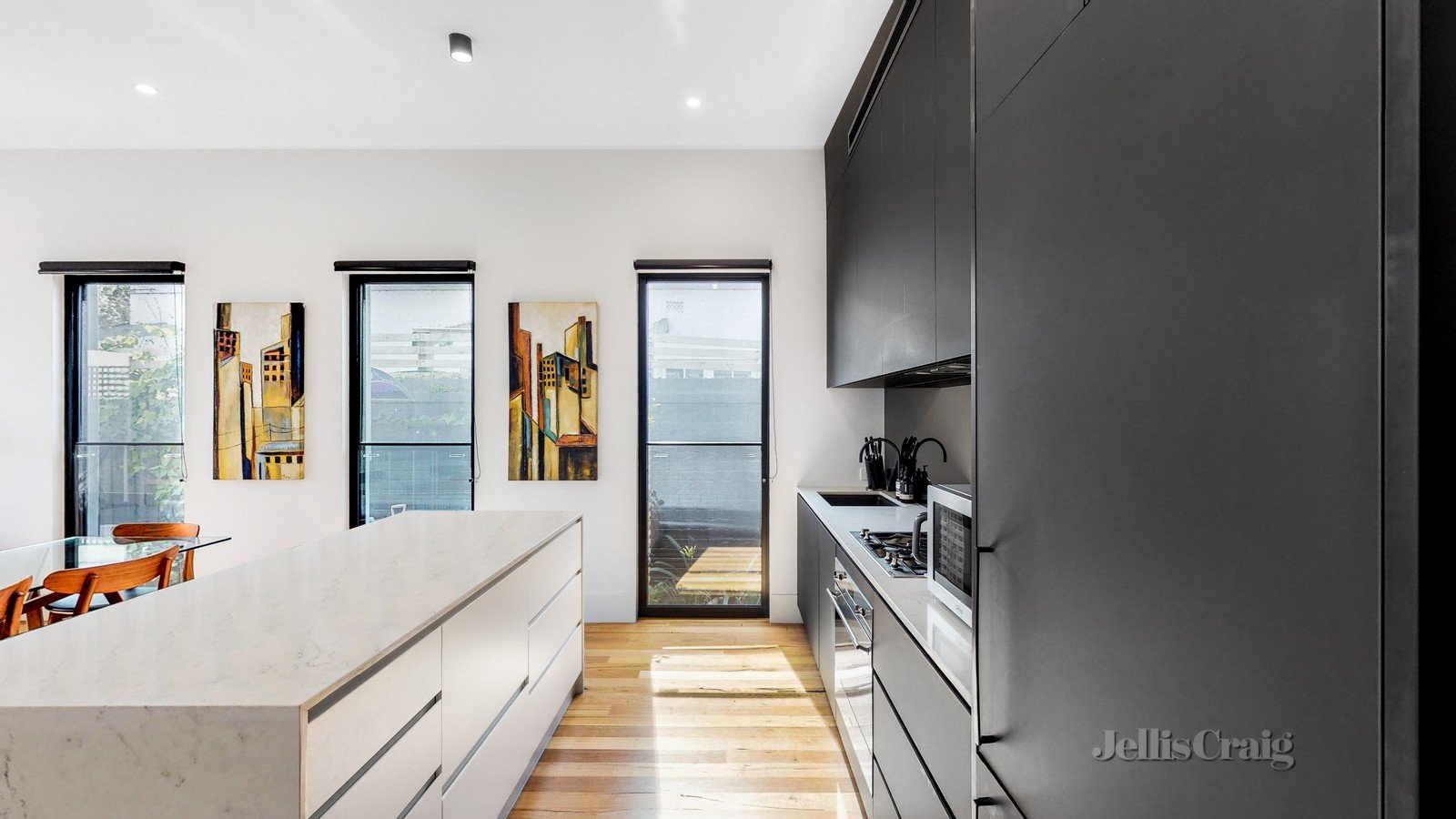 33 Tyrone Street, South Yarra image 8