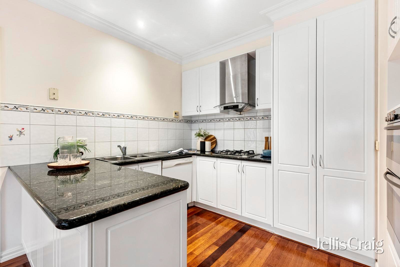 3/3 Vasey Avenue, Mount&nbsp;Waverley image 4