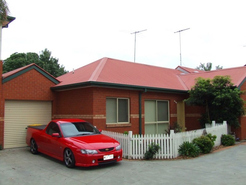 3 / 3 Waiora Parade WEST FOOTSCRAY