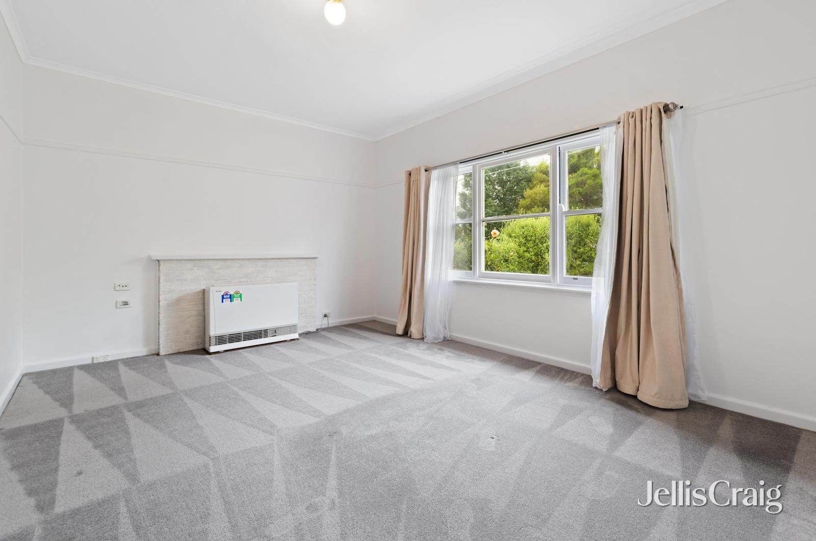 33 White Avenue, Wendouree image 2
