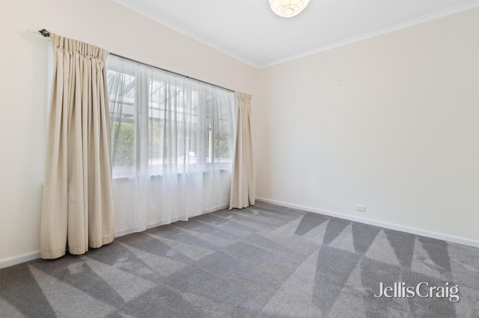 33 White Avenue, Wendouree image 3