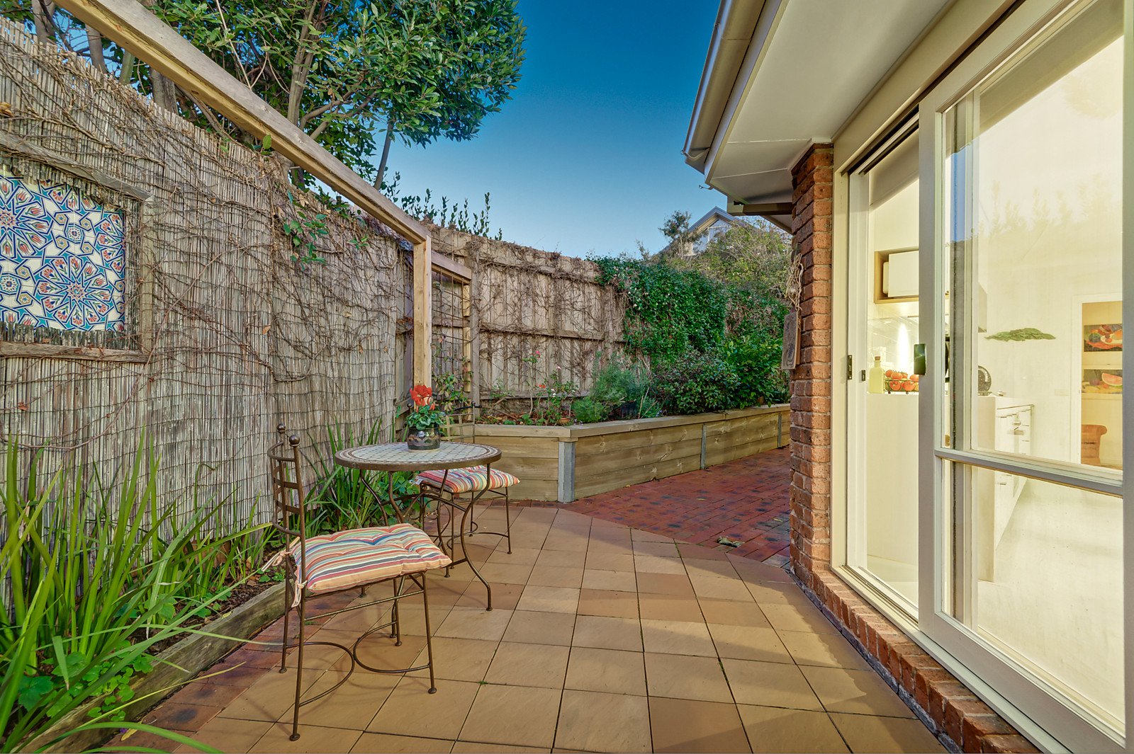 3/3 Windsor Crescent, Surrey Hills image 7