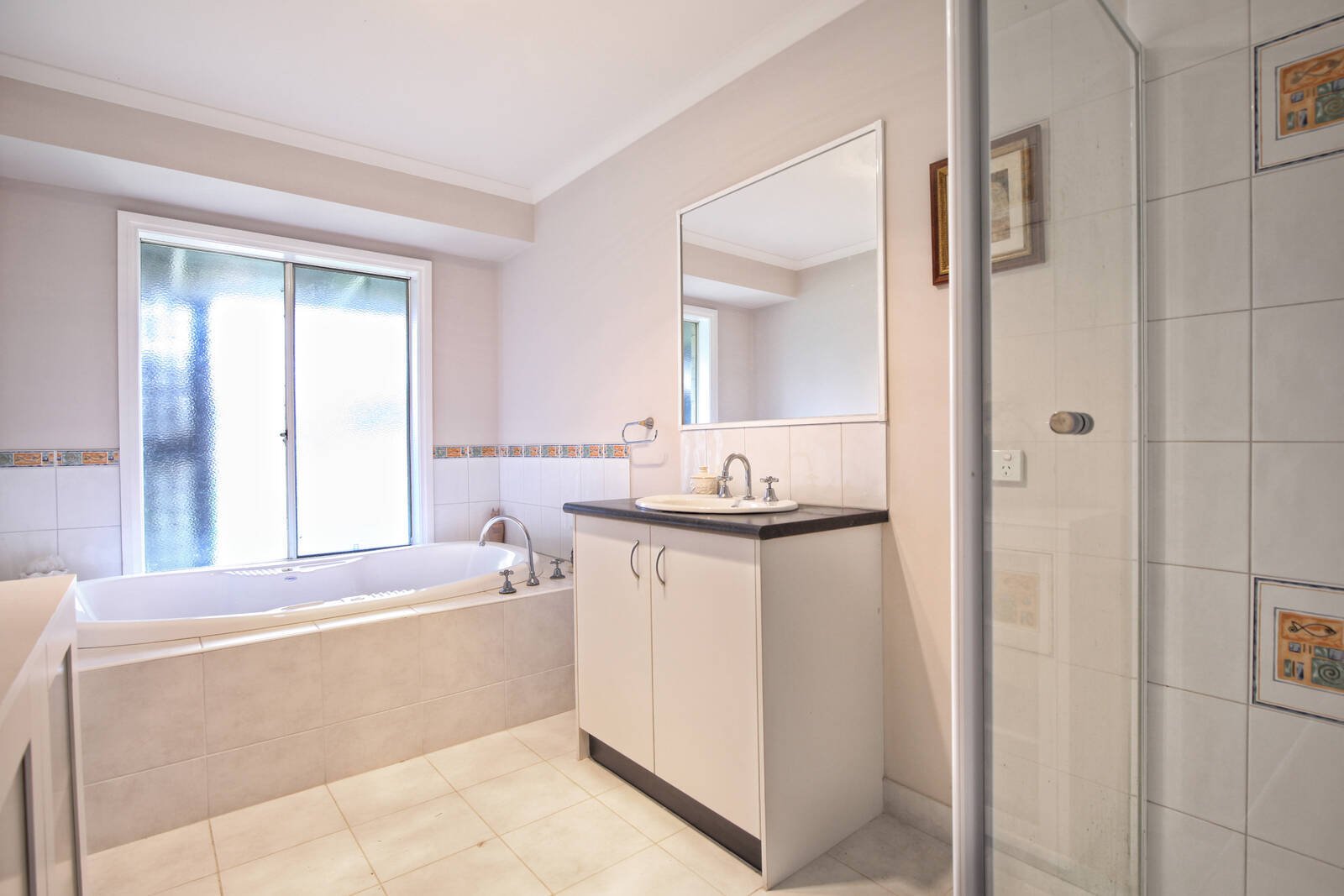 Property Gallery Thumbnail 9