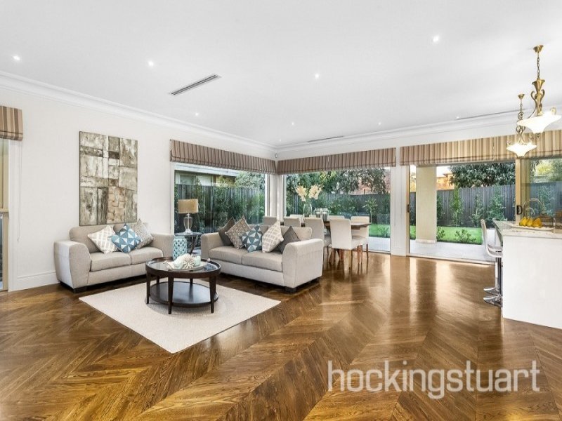 33 Woodville Street, Balwyn North image 2