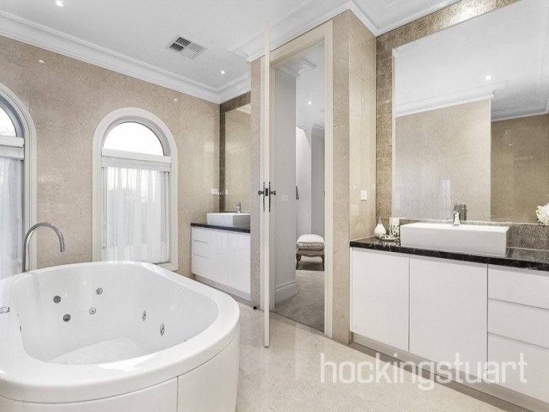 33 Woodville Street, Balwyn North image 8