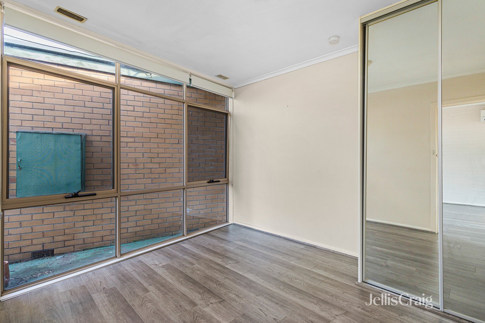 3/30 Chifley Avenue, Altona image 5