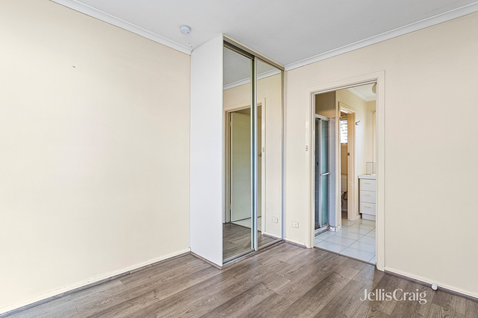 3/30 Chifley Avenue, Altona image 6