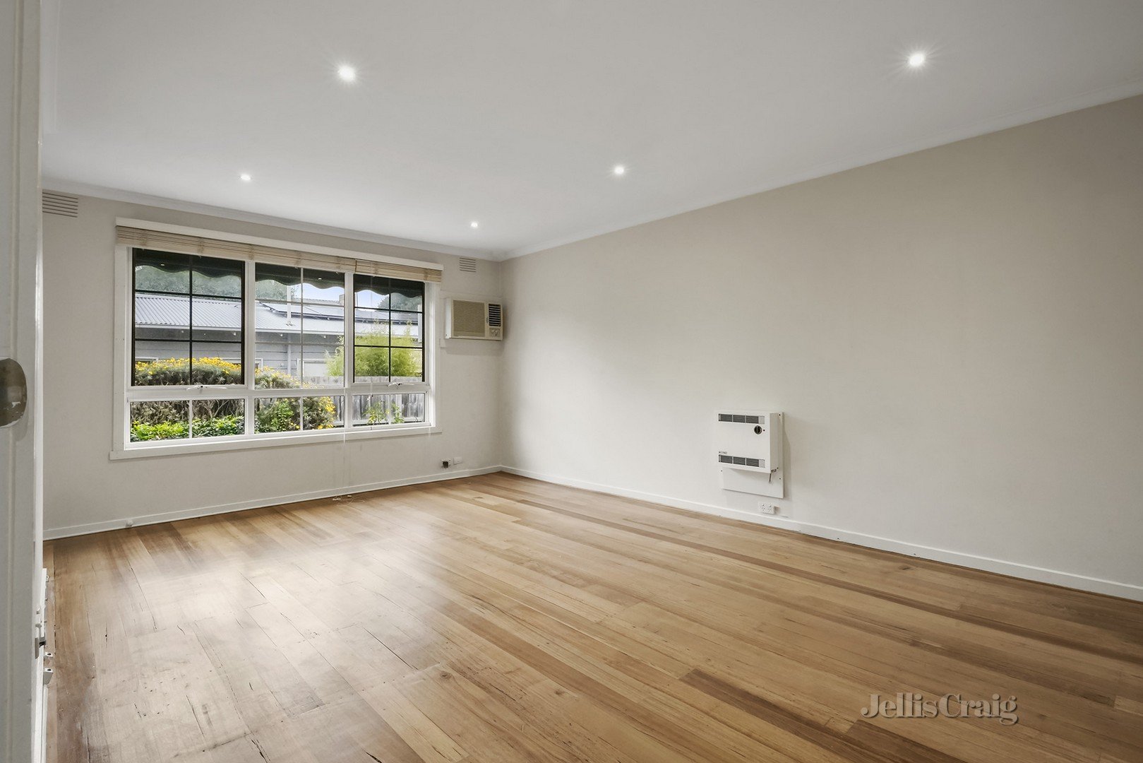 3/30 Flinders Street, Mentone image 2