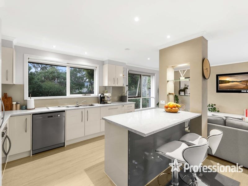 3/30 Iris Crescent, Boronia image 4