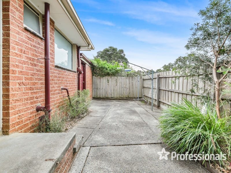 3/30 Iris Crescent, Boronia image 12