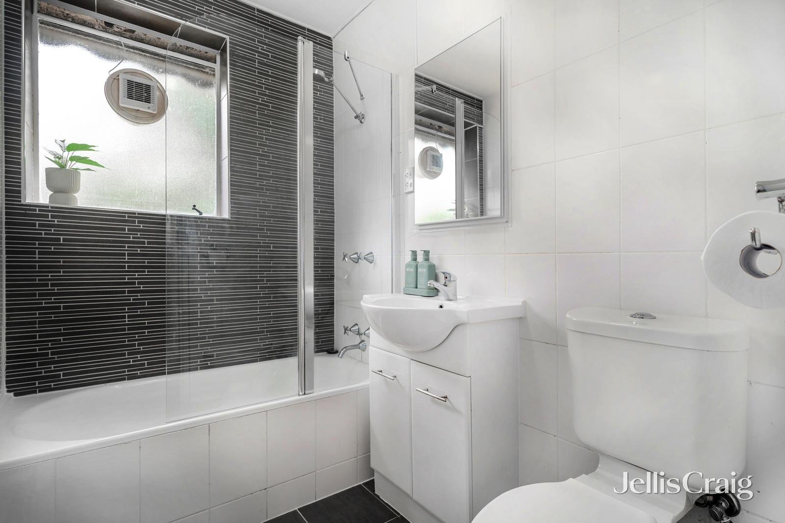 3/30 Magnolia Road, Ivanhoe image 5