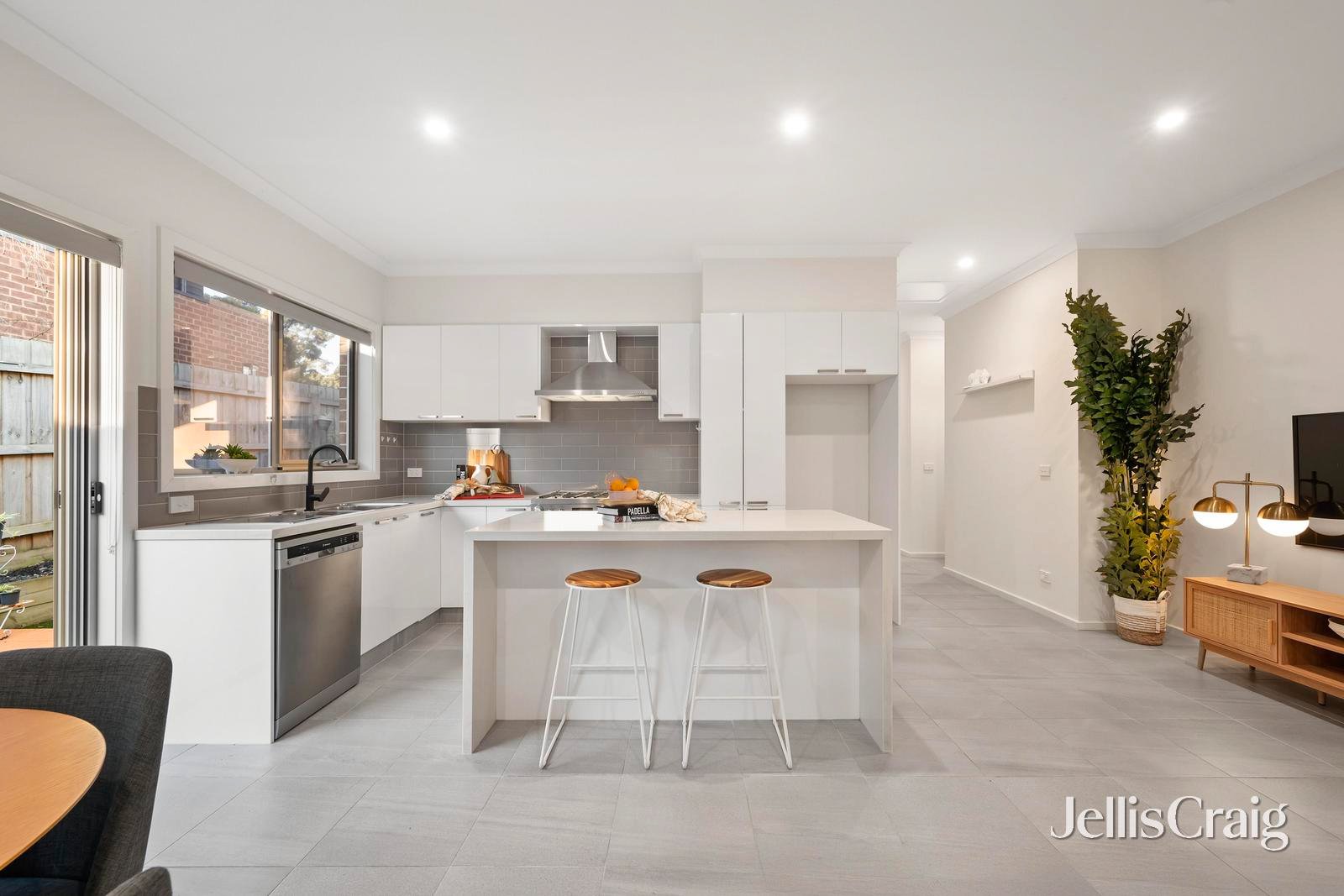 3/30 Monomeith Street, Mooroolbark image 3